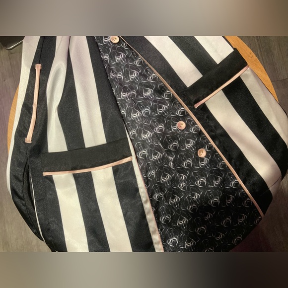 We Are HAH Black and White Striped Robe - Picture 8 of 10